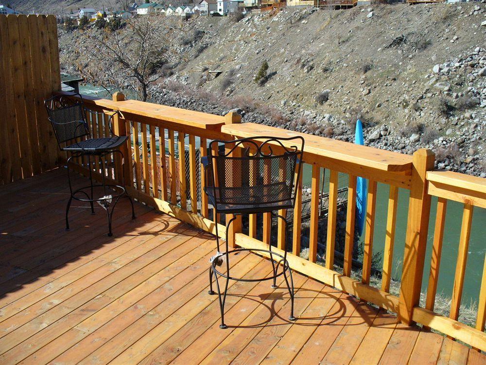 Yellowstone River Suites Gardiner Extérieur photo