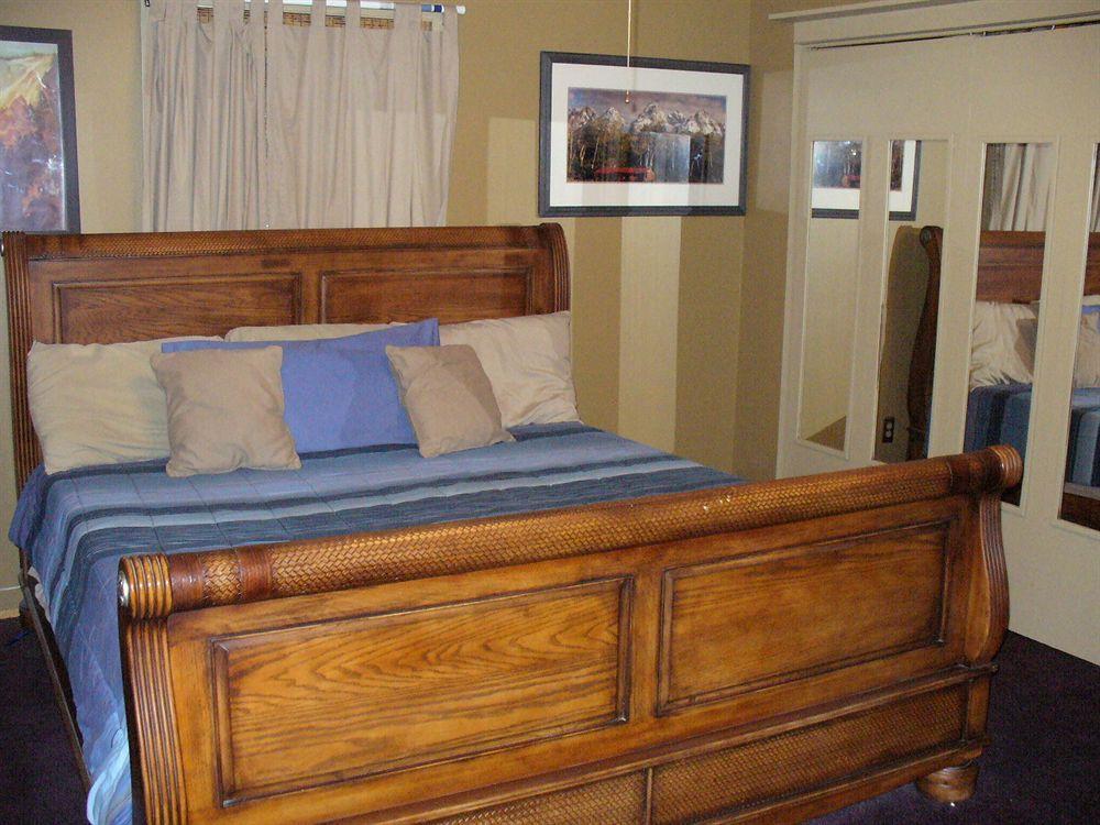Yellowstone River Suites Gardiner Extérieur photo