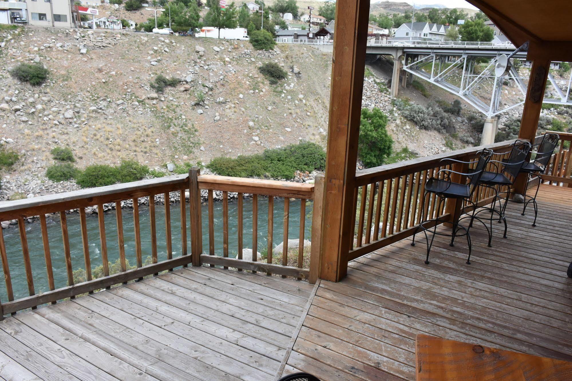 Yellowstone River Suites Gardiner Extérieur photo